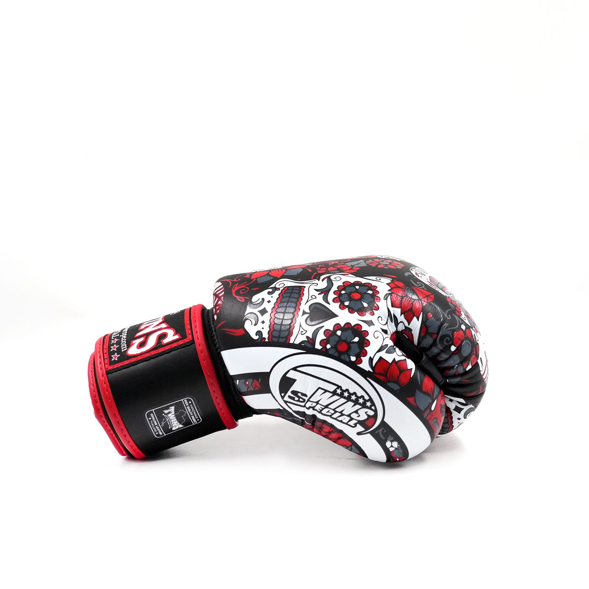 Gants de boxe Twins FBGVL 3 Skull rouge, détail