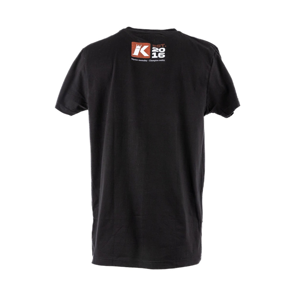 T-shirt King Pro Omnoi noir, porté
